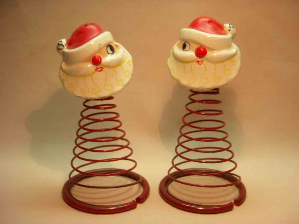 Introduction to shaker types - wire and spring sets - Santa heads on wire springs