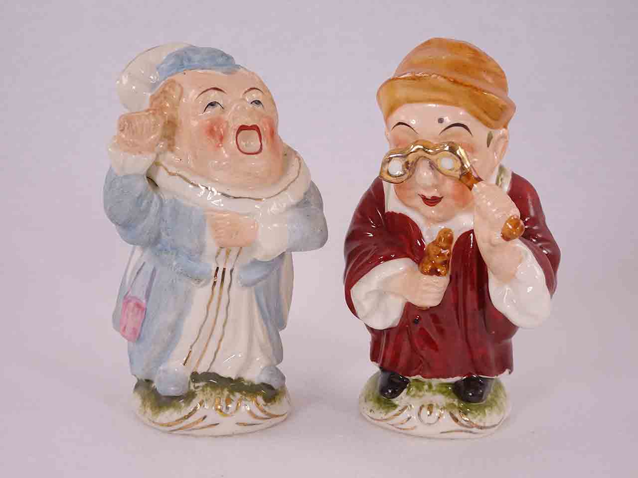 48947 Victorian England Characters salt and pepper shakers - singer