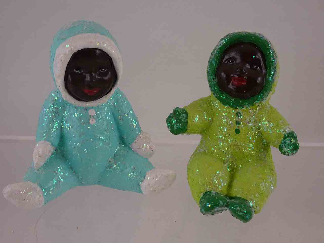 59336 Black snow babies by Jean Grief salt and pepper shakers
