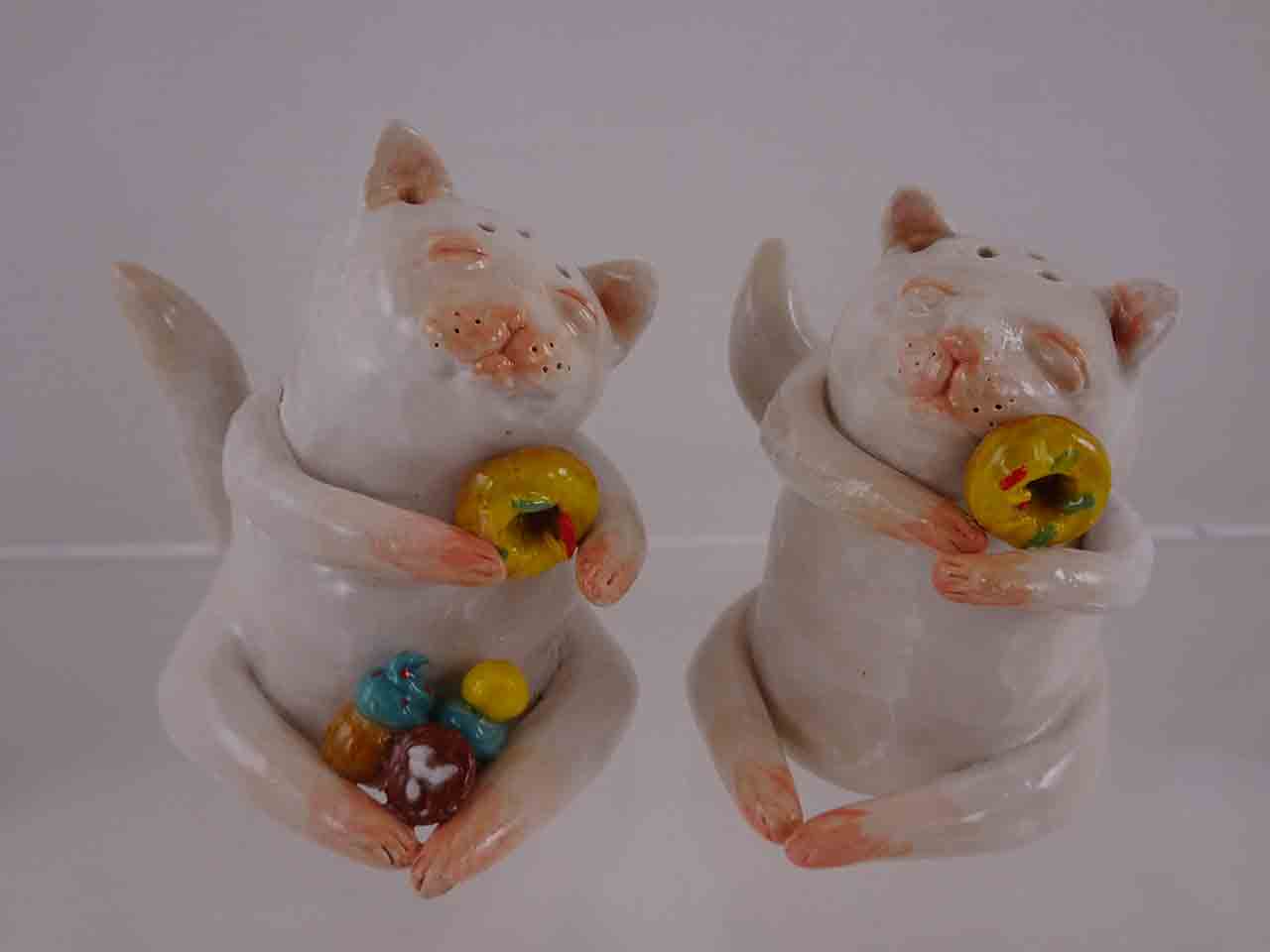 59806 Cats salt and pepper shakers by Agata / Matylda Ceramics from Poland