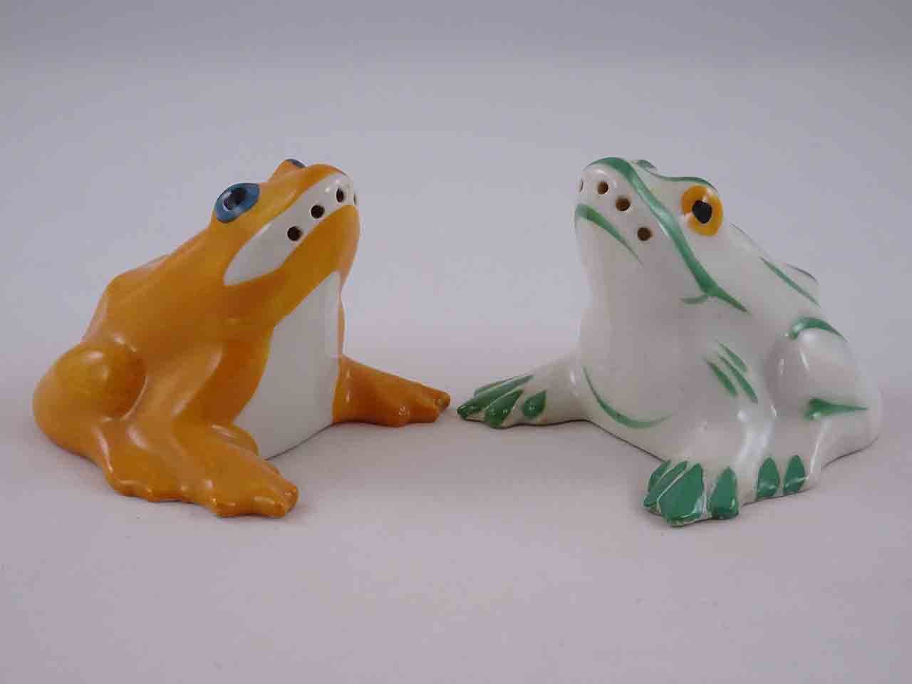 45471 Limoges frogs salt and pepper shakers designed by Edouard-Marcel Sandoz for Haviland & Co.