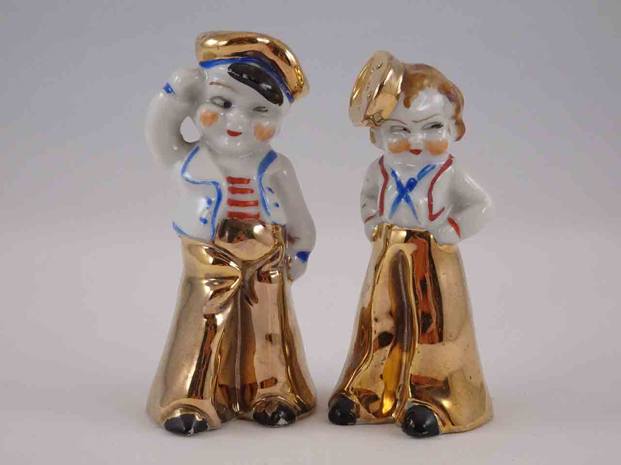 45690 Boy and girl sailors salt and pepper shakers