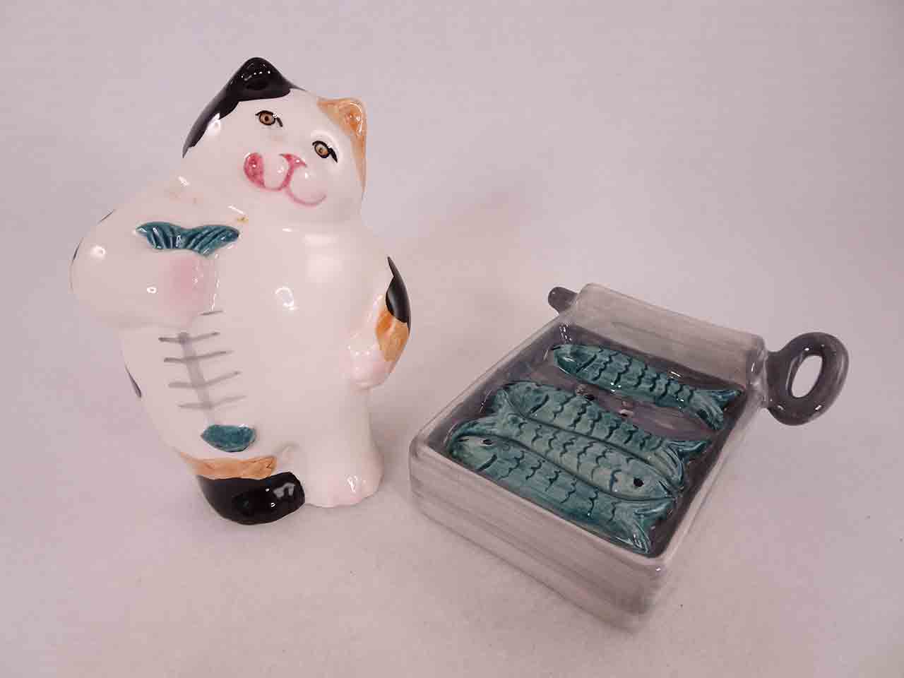 50000 Clay Art cat with open can of sardines by Clay Art salt and pepper shakers