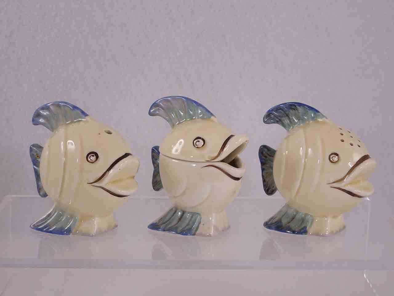 52346 Fish condiment made by Wilkinson from England salt and pepper shakers and condiment