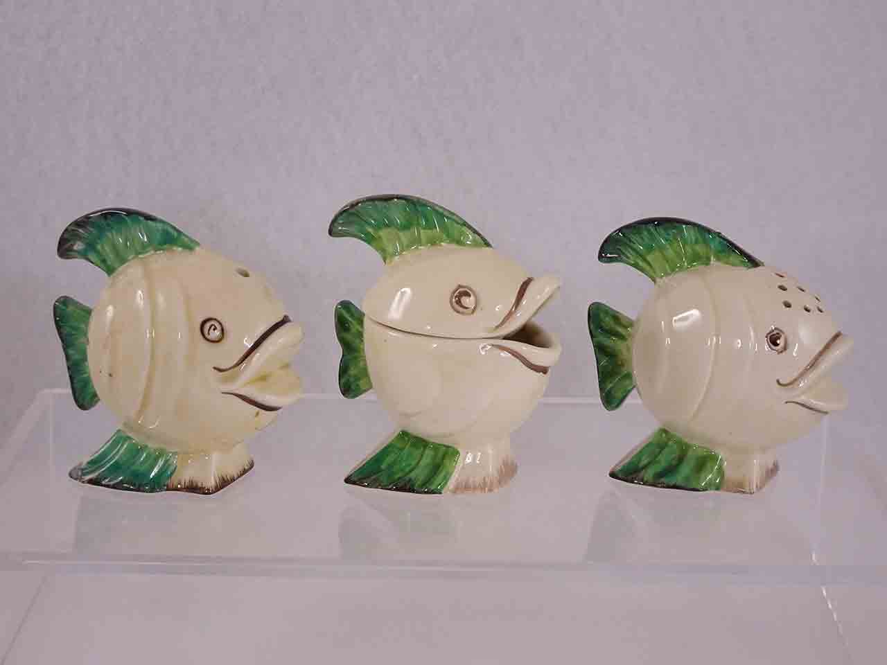 52347 Fish condiment made by Wilkinson from England salt and pepper shakers and condiment