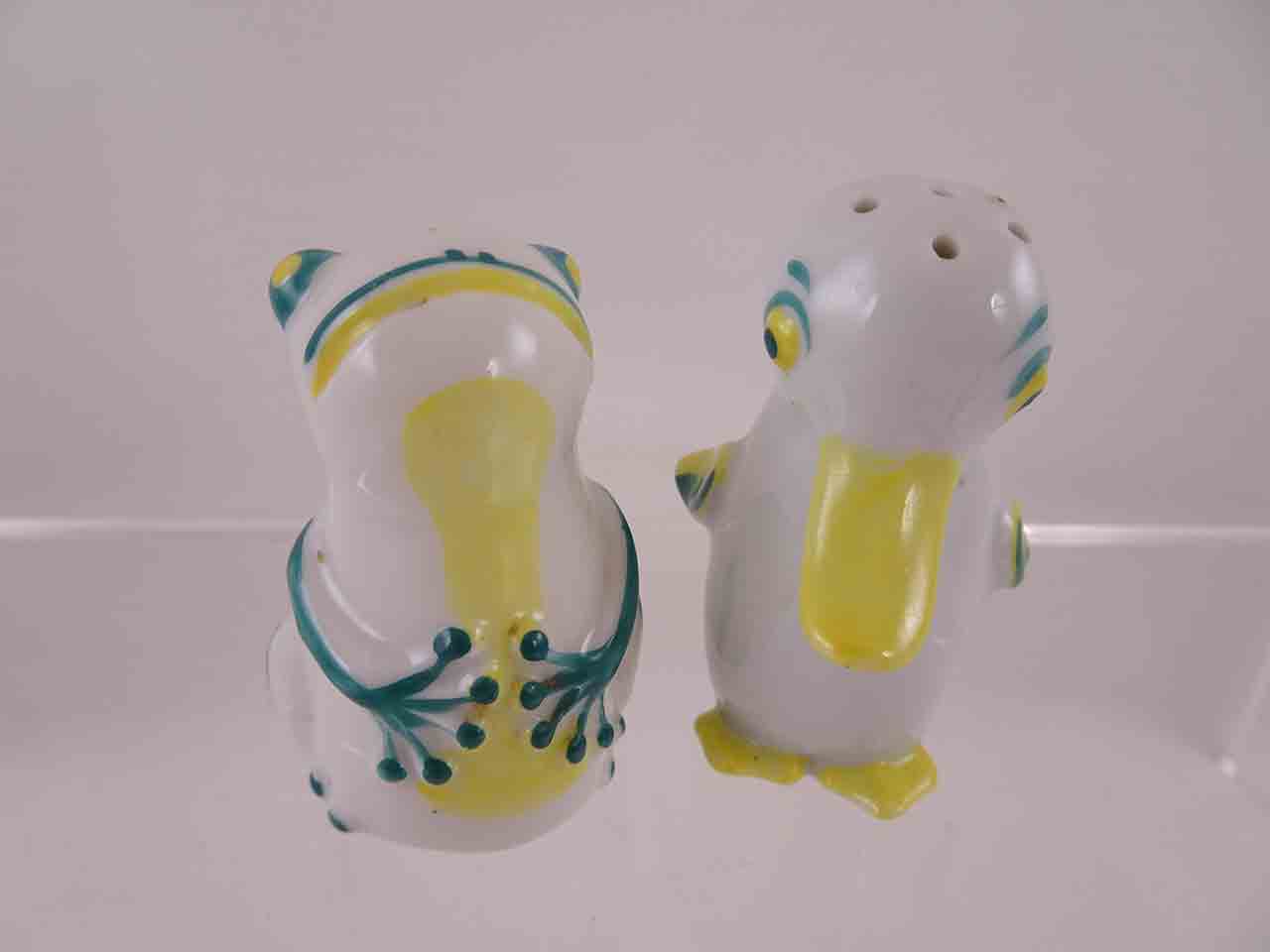 55938 Germany frog and duck salt and pepper shakers