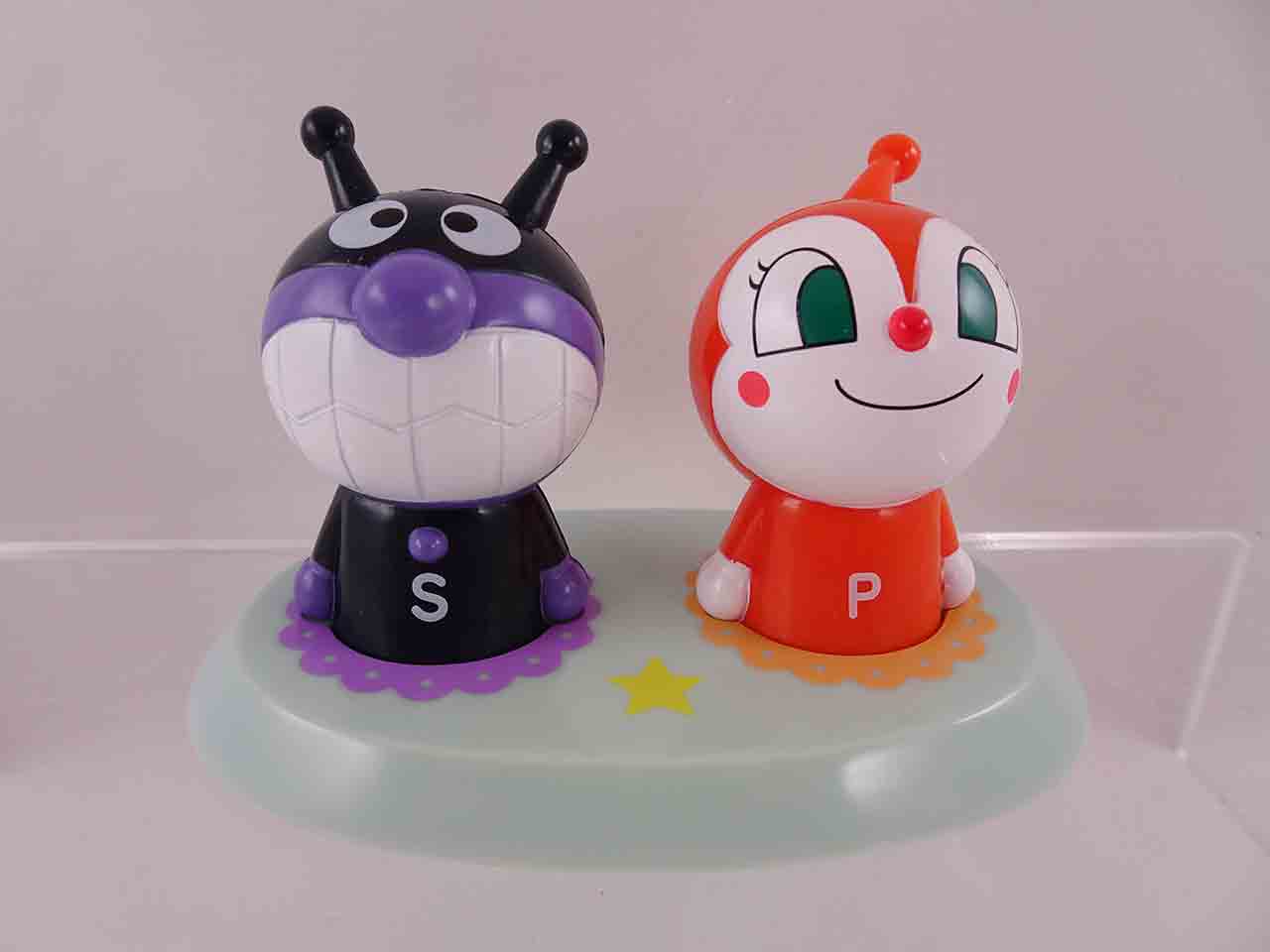 56965 Anpanman Japanese Anime / story book cartoon characters salt and pepper shakers - Baikinman and Dokinchan