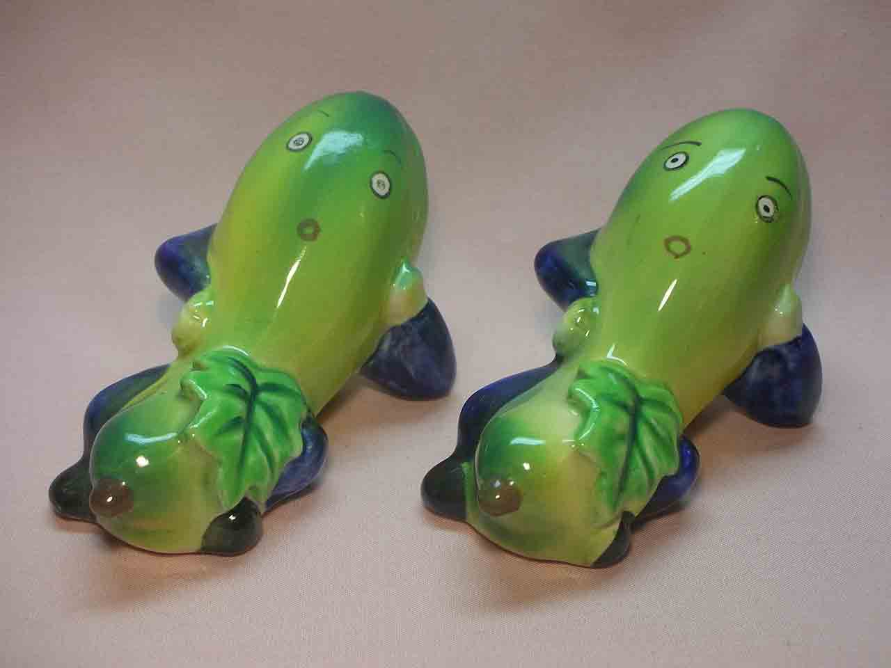 1147 Teenie Weenie series of anthropomorphic mixed vegetables and fruit salt and pepper shakers - cucumbers