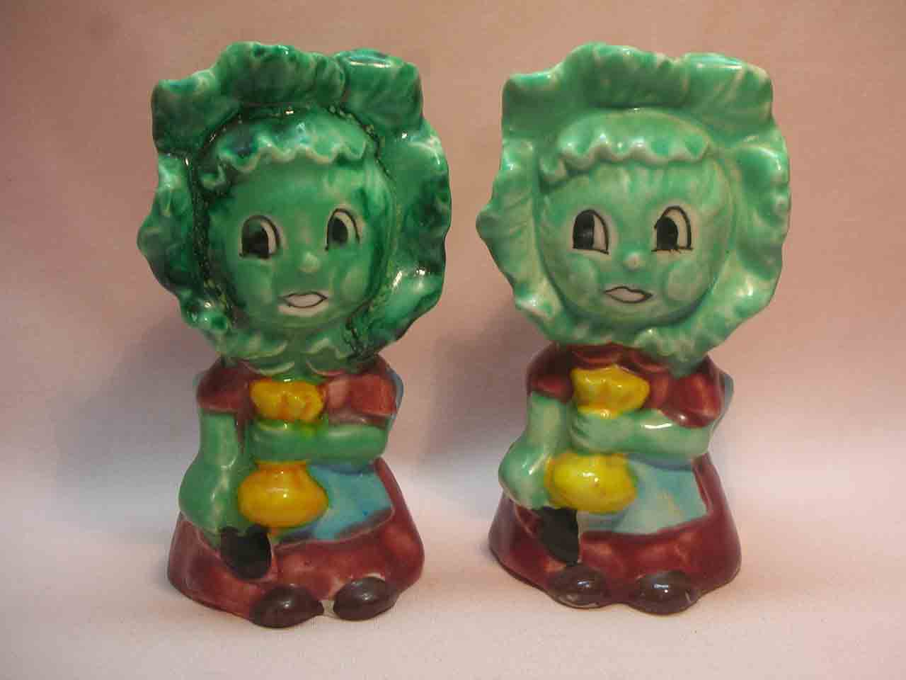 1627 Anthropomorphic vegetable farms salt and pepper shakers called "Country Cousins" - Cabbages