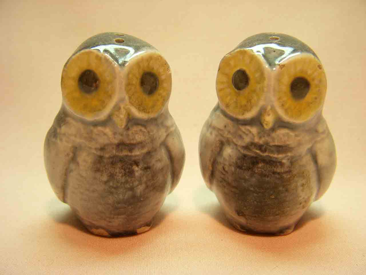 23334 Vallona Starr owls salt and pepper shakers